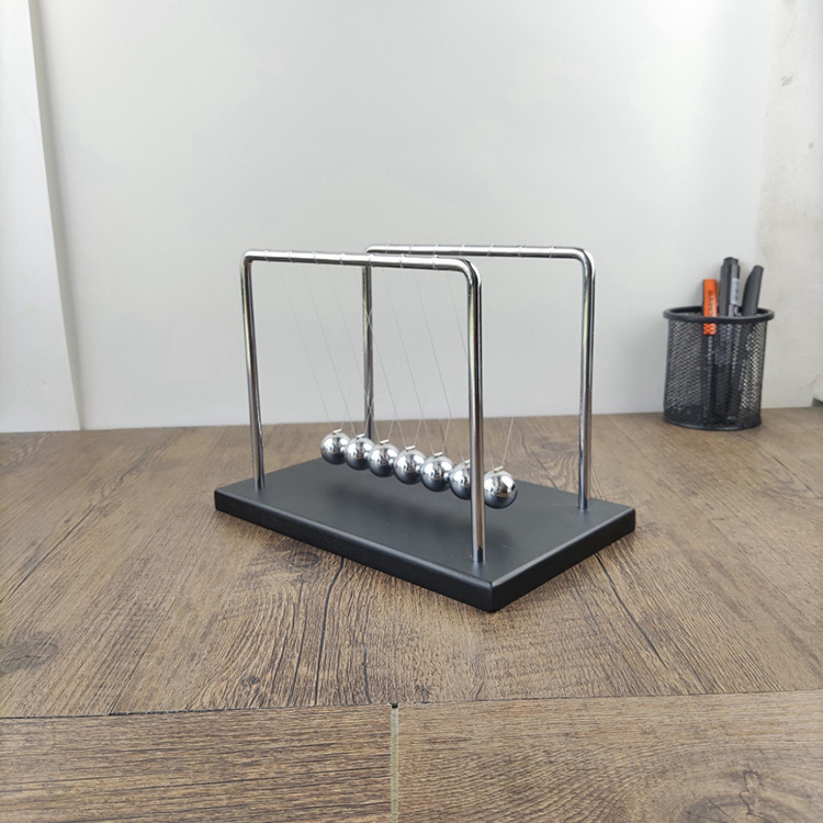 7 шариков, кривая механика, ма – обзор и цена Newton Cradle Large